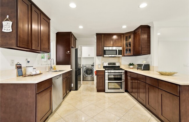 16538 Lassen St in Fountain Valley, CA - Building Photo - Building Photo
