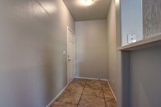 7167 S Durango Dr in Las Vegas, NV - Building Photo - Building Photo