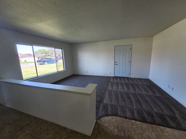 3516 Argent St, Unit A in Bakersfield, CA - Building Photo - Building Photo