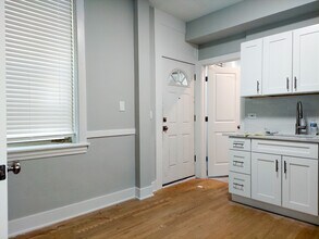 1954 W Winona St, Unit 1 in Chicago, IL - Building Photo - Building Photo
