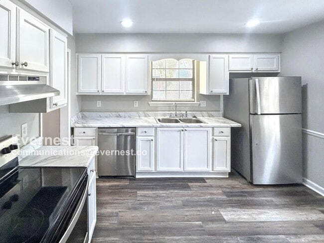 615 Cahaba Manor Trail in Pelham, AL - Building Photo - Building Photo