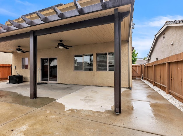 2026 Rickenbacker Ln in Lincoln, CA - Foto de edificio - Building Photo