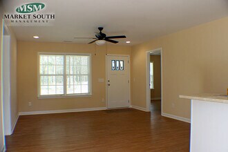 251 Zeigler Rd in Bloomingdale, GA - Building Photo - Building Photo