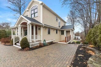 24 Elm St in Dedham, MA - Building Photo - Building Photo