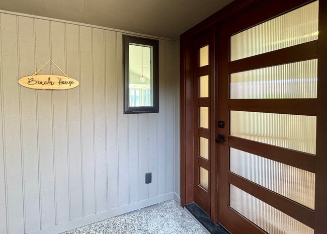 15800 Nesika Bay Rd NE in Poulsbo, WA - Building Photo - Building Photo