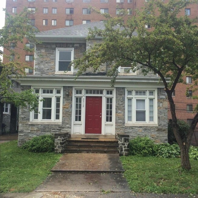 2312 N 2nd St, Unit 4 in Harrisburg, PA - Building Photo - Building Photo