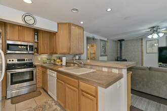 363 Manzanita Rd in Mammoth Lakes, CA - Building Photo - Interior Photo