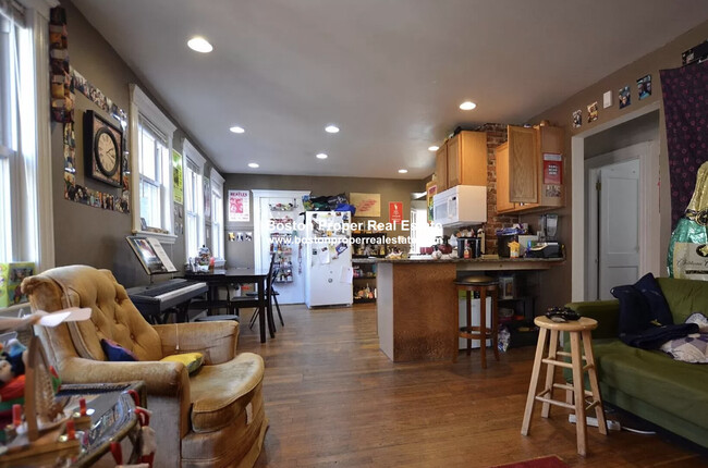 property at 7 Wadsworth St