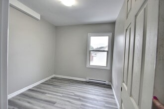 40-40 Maple St in Moncton, NB - Building Photo - Building Photo