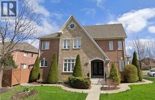 1 Banks Dr in Brampton, ON - Building Photo