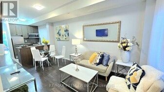 19 Coneflower Cres in Toronto, ON - Building Photo