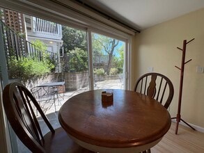 4 Miramar Ave, Unit Garden Studio in San Rafael, CA - Building Photo - Building Photo
