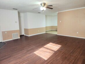 504 S Avenue B in Portales, NM - Building Photo - Building Photo