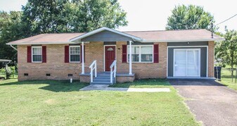 2316 Sun Valley Rd in Knoxville, TN - Building Photo