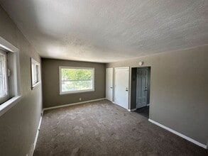 5641 N 61st St in Milwaukee, WI - Building Photo - Building Photo