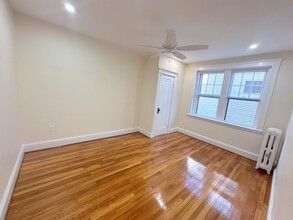 13 Ellery St, Unit 6 in Cambridge, MA - Building Photo - Building Photo