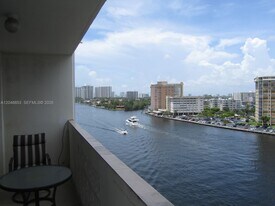 1833 S Ocean Dr in Hallandale Beach, FL - Building Photo