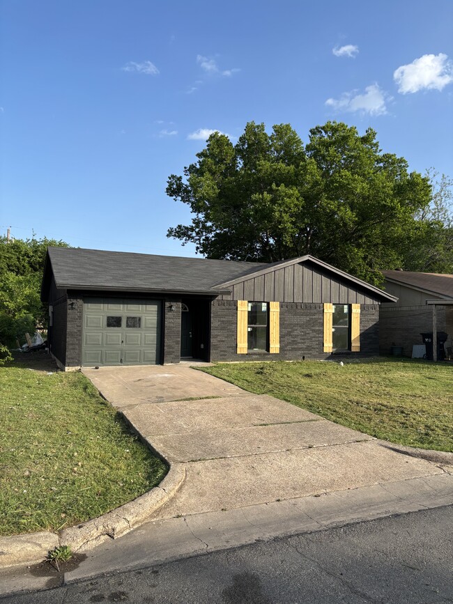 936 Duty Ave in Waco, TX - Building Photo - Building Photo