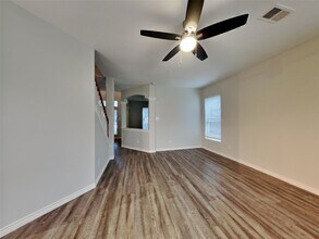 18007 Oakloch Ct in Richmond, TX - Building Photo - Building Photo