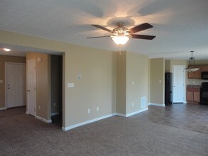 333 Parrott Ct in Fairborn, OH - Building Photo - Building Photo