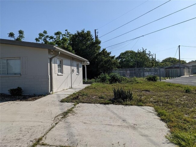 4802 Drift Tide Dr in New Port Richey, FL - Building Photo - Building Photo