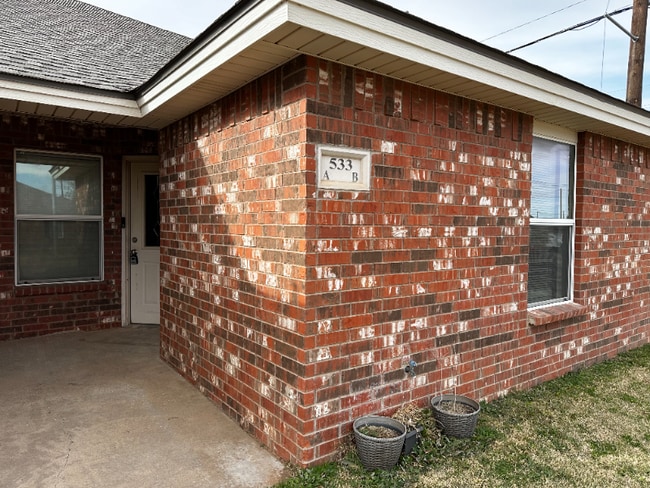 property at 533 N Clinton Ave