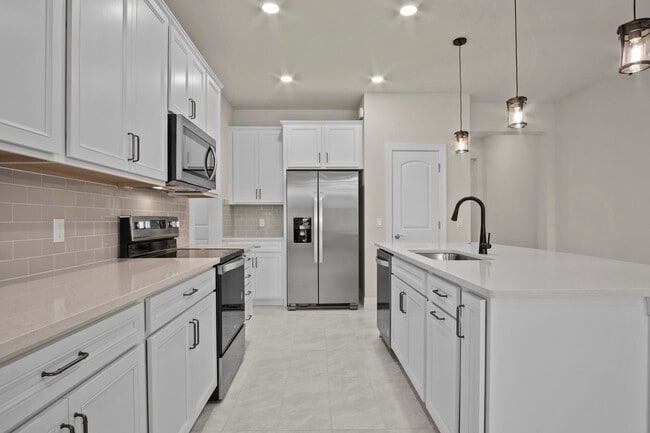 property at 4837 Chantilly Rd