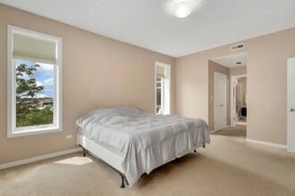 5036 W Pensacola Ave in Chicago, IL - Building Photo - Building Photo