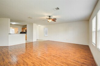 3614 Clipper Winds Way in Houston, TX - Building Photo - Building Photo