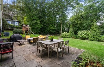 11 Nantucket Rd in Wellesley, MA - Building Photo - Building Photo