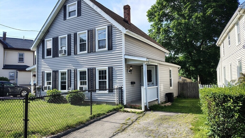 133 Bates Ave in Quincy, MA - Building Photo