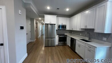 104-106 Warren St. in Boston, MA - Building Photo - Building Photo