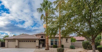 13354 W San Miguel Ave in Litchfield Park, AZ - Foto de edificio - Building Photo