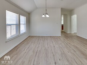 19215 Mustang Pointe Ln, Unit UPH-00 in Richmond, TX - Foto de edificio - Building Photo