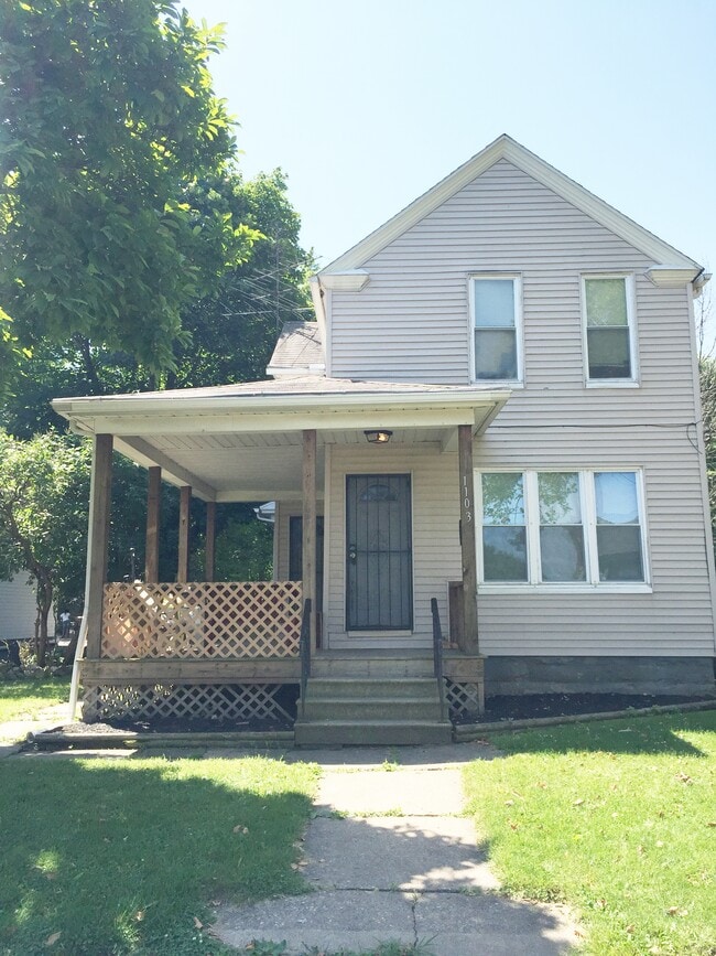 1103 West 9th, Unit 9th St DOWN in Lorain, OH - Building Photo - Building Photo