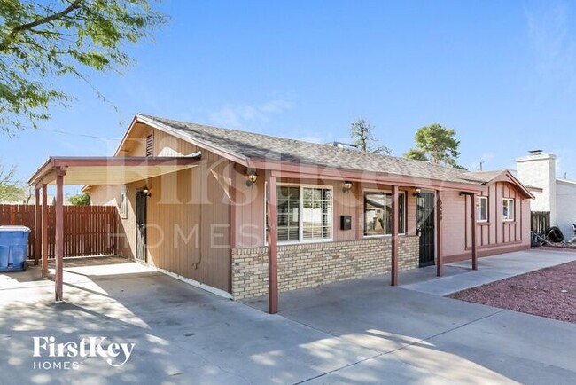 3469 E Presidio Rd in Phoenix, AZ - Foto de edificio - Building Photo