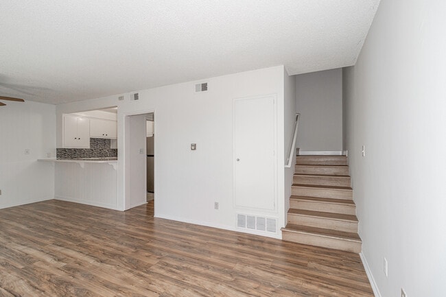 7721 St Bernard St in Los Angeles, CA - Building Photo - Building Photo