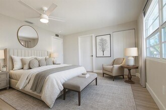 5039 N Beach Rd in Englewood, FL - Building Photo - Building Photo