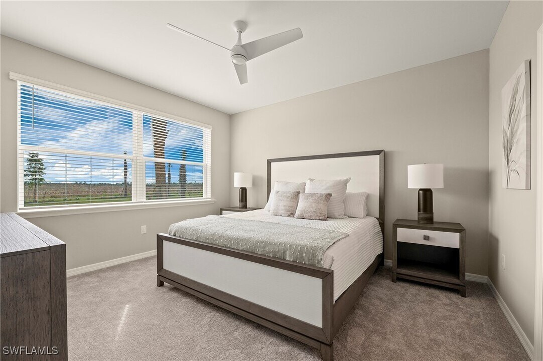 11821 Venetian Lagoon Dr in Ft. Myers, FL - Building Photo