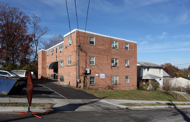 526 59th St NE in Washington, DC - Building Photo - Building Photo