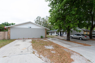 921 E Poinsettia Ave in Tampa, FL - Building Photo - Other