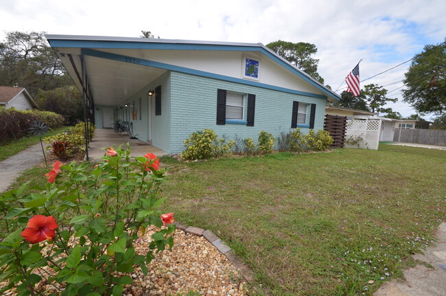 1516 Roger Dr, Unit 2