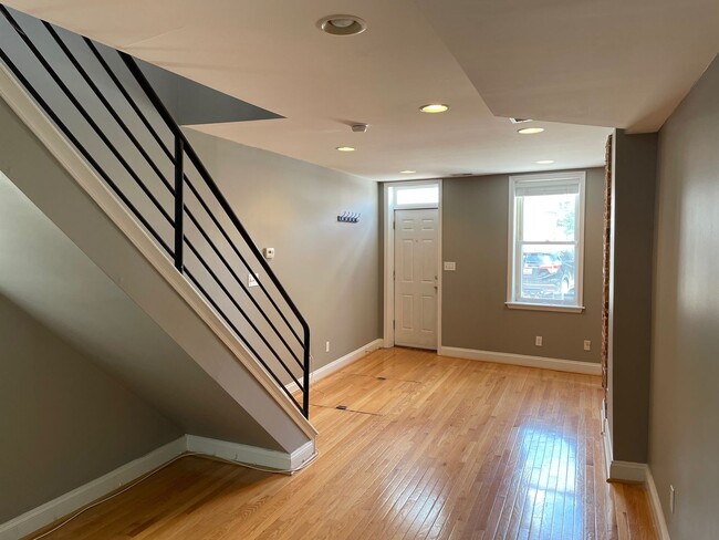 1612 Elkins Ln in Baltimore, MD - Building Photo - Building Photo