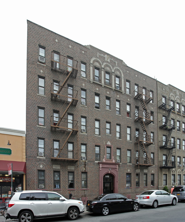 605  East 16th Street in Brooklyn, NY - Building Photo