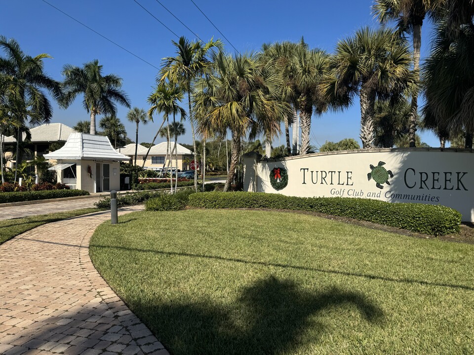 14 Turtle Creek Dr, Unit Bldg14UnitB in Jupiter, FL - Building Photo