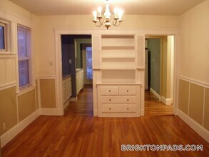 45 Harriet St, Unit 1 in Boston, MA - Foto de edificio - Building Photo