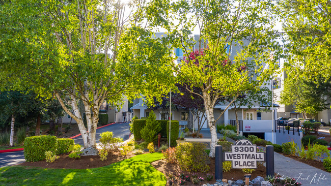 West Mall Place Apartment Homes in Everett, WA - Foto de edificio - Building Photo