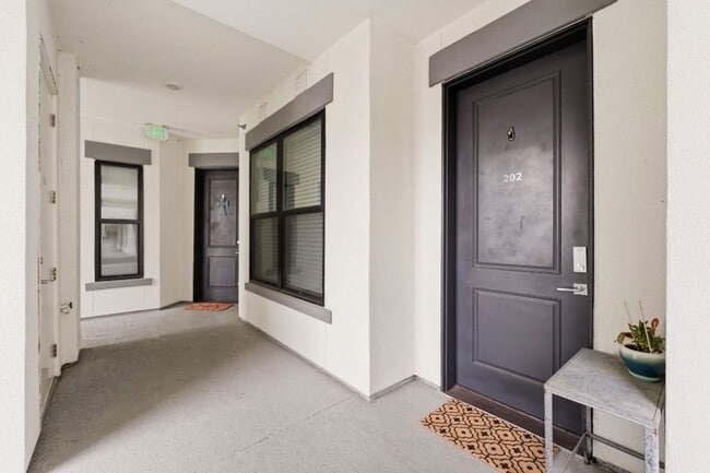 15260 TX-105, Unit 202 in Montgomery, TX - Building Photo - Building Photo