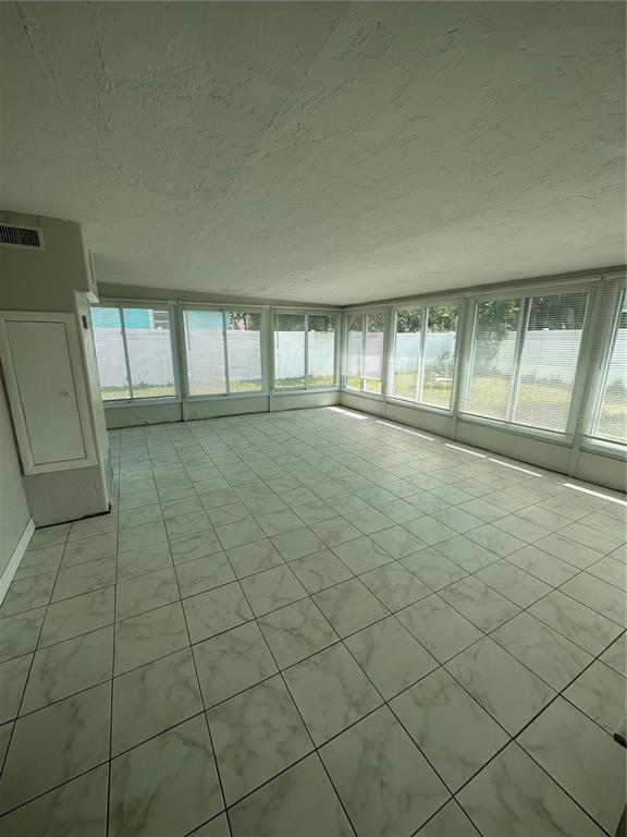 13228 3rd St E in Madeira Beach, FL - Building Photo - Building Photo