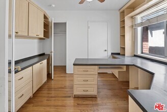 626 Jamestown Rd in Burbank, CA - Building Photo - Building Photo